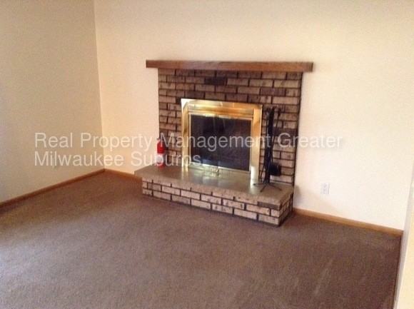 19299-19101 Emerald Dr - Photo 2 of 21