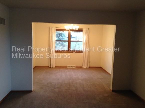 19299-19101 Emerald Dr - Photo 3 of 21