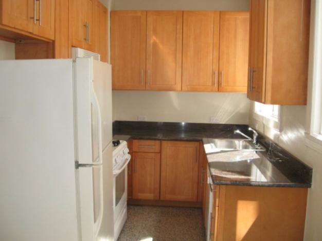 3151 Franklin St - Photo 2 of 10