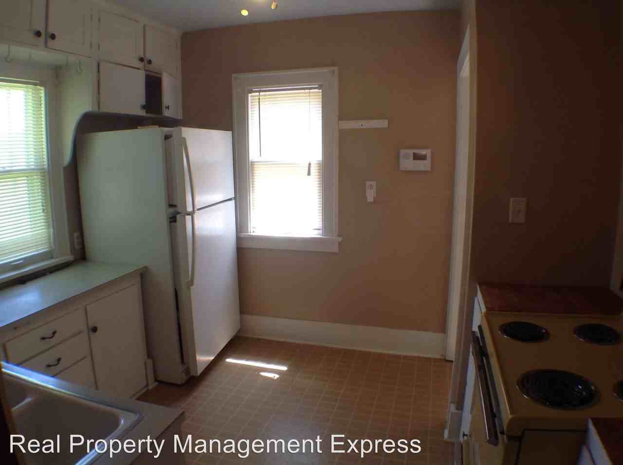 415 E 13th St - Photo 2 of 11