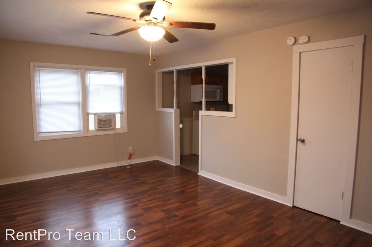 2811 W 69th St - Photo 2 of 13