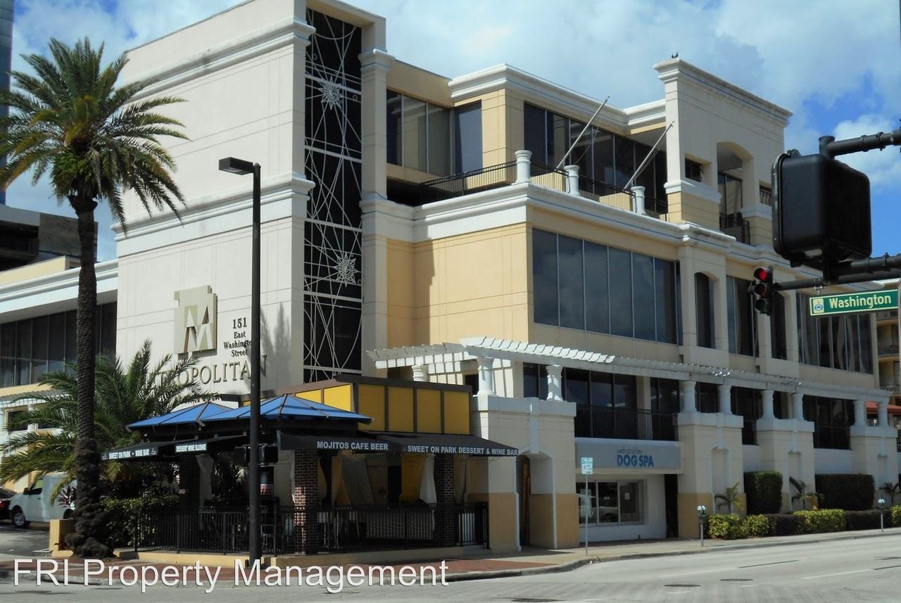 151 E Washington St #410