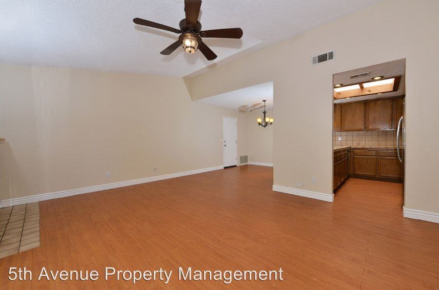 207 Oleander Dr - Photo 3 of 25