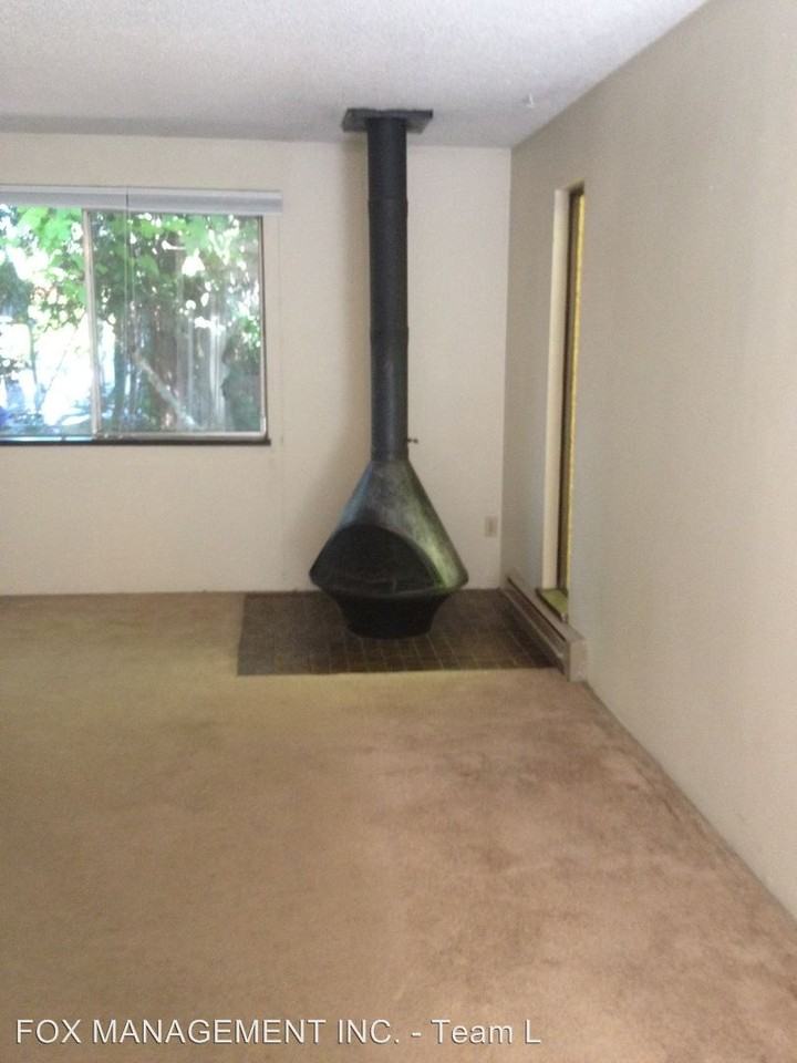 4225 SE 30th Ave - Photo 3 of 12