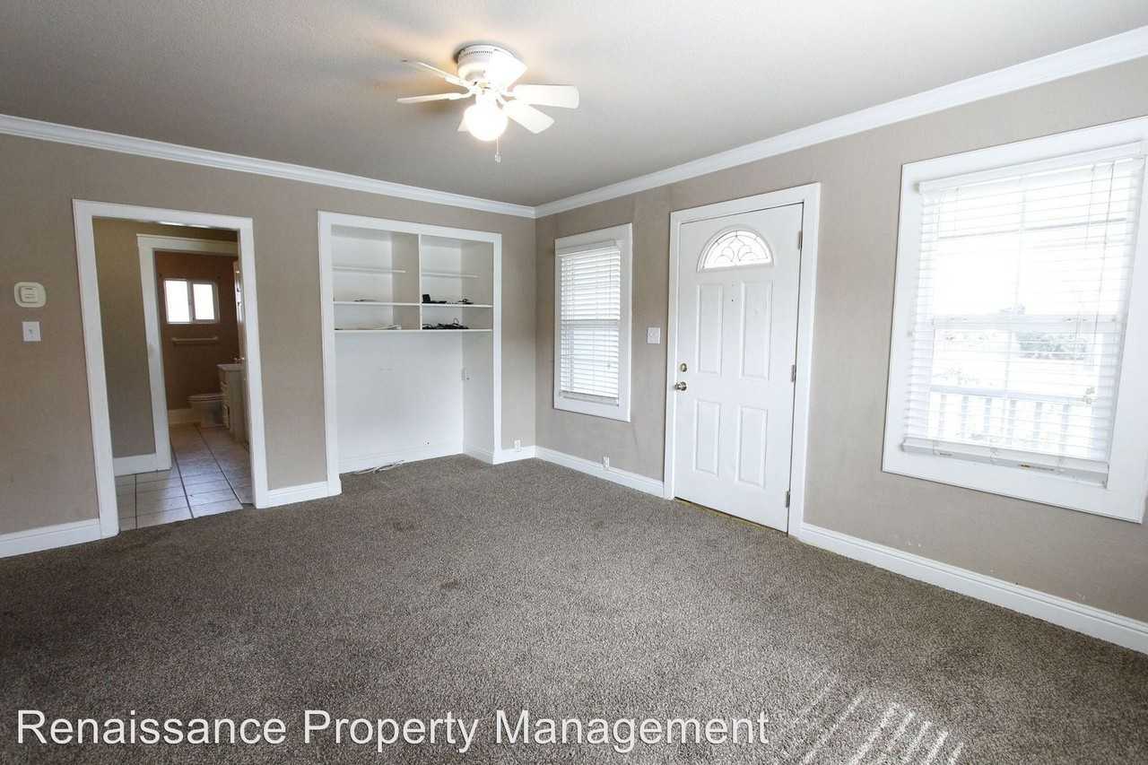 215 Johnson St - Photo 3 of 16