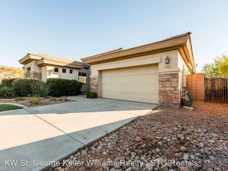 2082 N Canyon Greens Cir - Photo 2 of 25