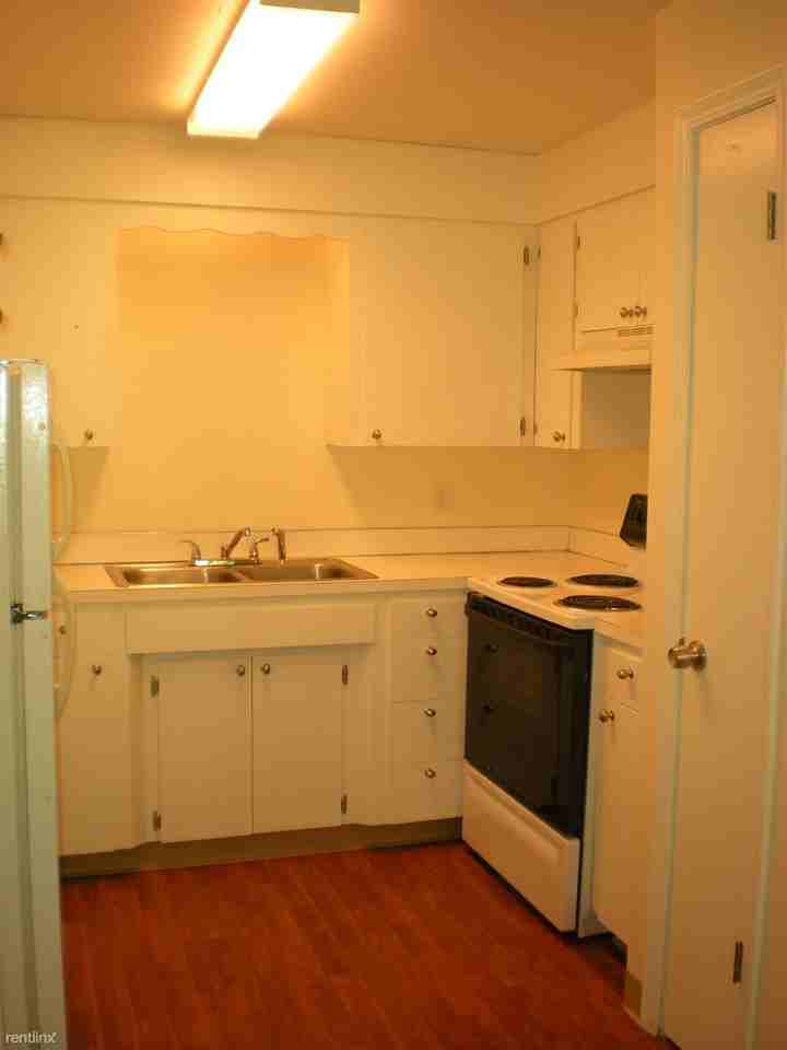 Villager Apartments - Photo 3 of 6