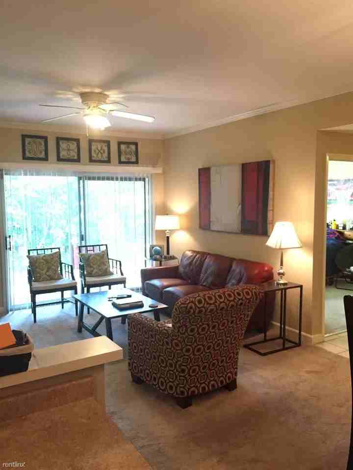 378 Meadows Cir - Photo 3 of 7