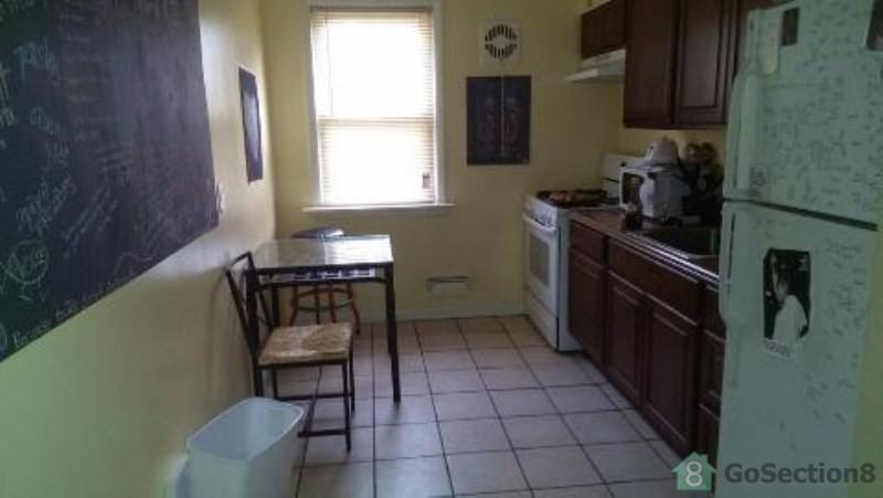 3804 Cedarhurst Rd #2 - Photo 3 of 3