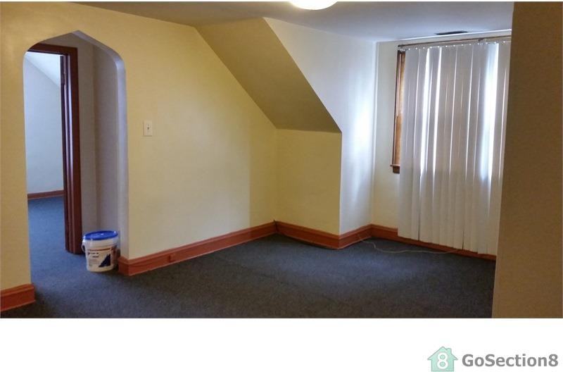 10136 S Malta St - Photo 2 of 7