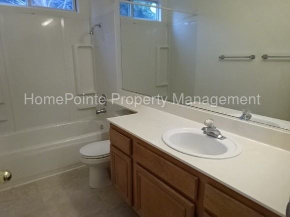 415 Turn Pike Dr - Photo 3 of 9