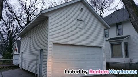 629 3rd St NE - Photo 2 of 17