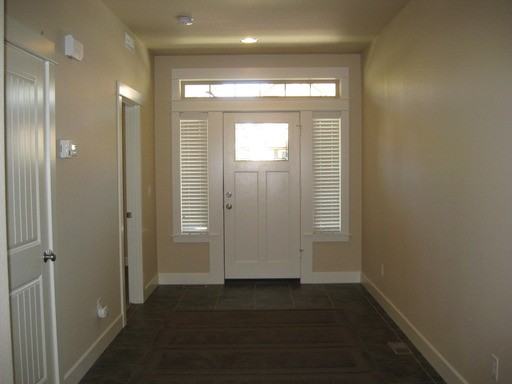 1135 SW Cole Pl - Photo 2 of 18