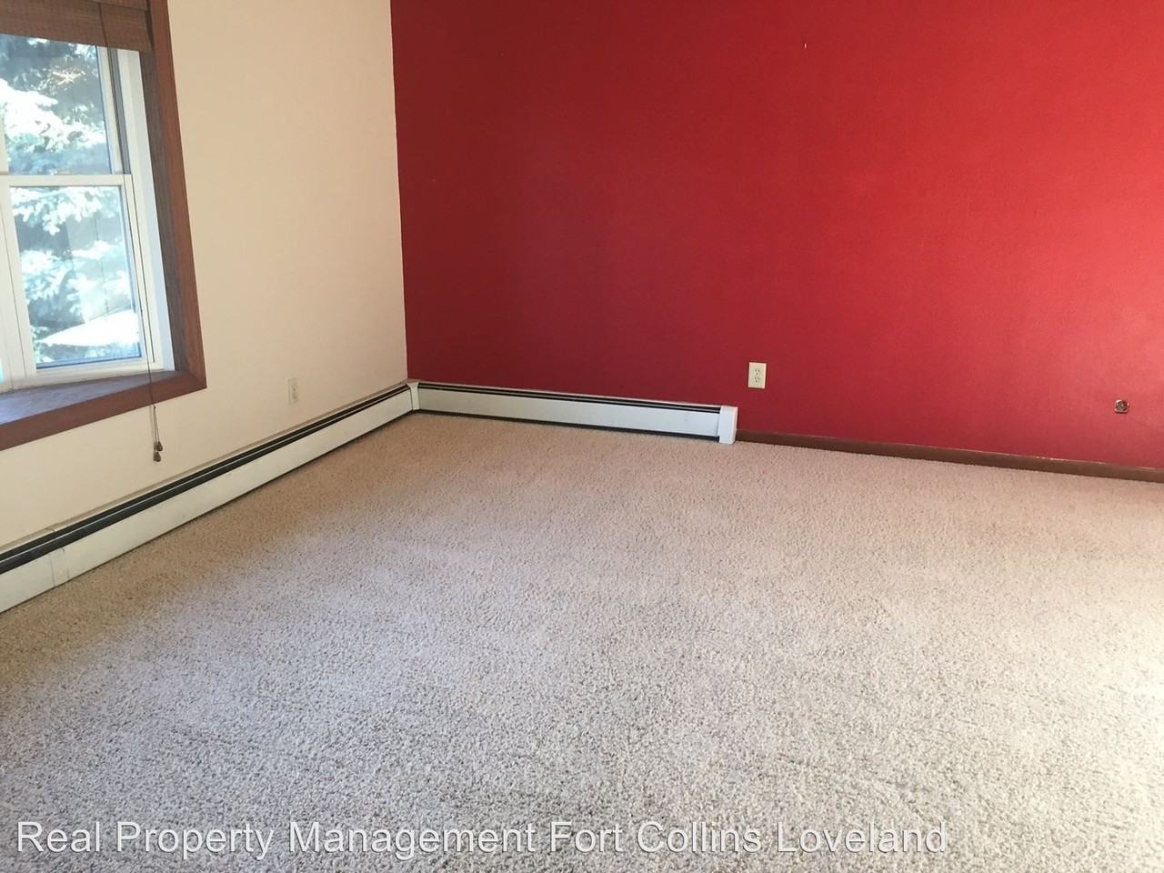 1913 Sandalwood Ln - Photo 3 of 5