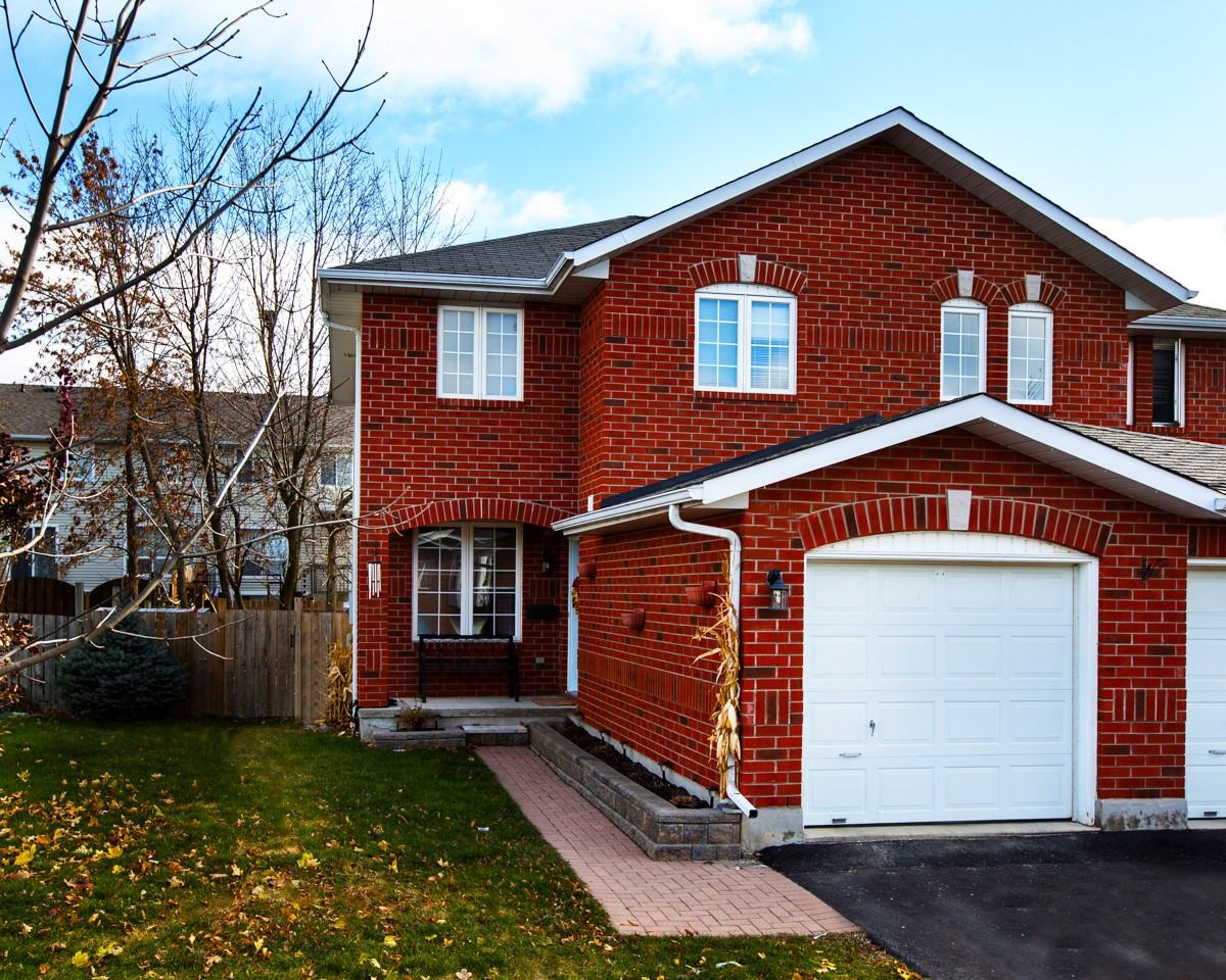 1304 Birchwood Dr - Photo 2 of 3