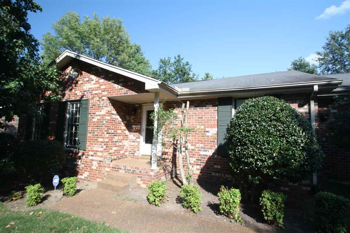 5668 Oakes Dr - Photo 2 of 14