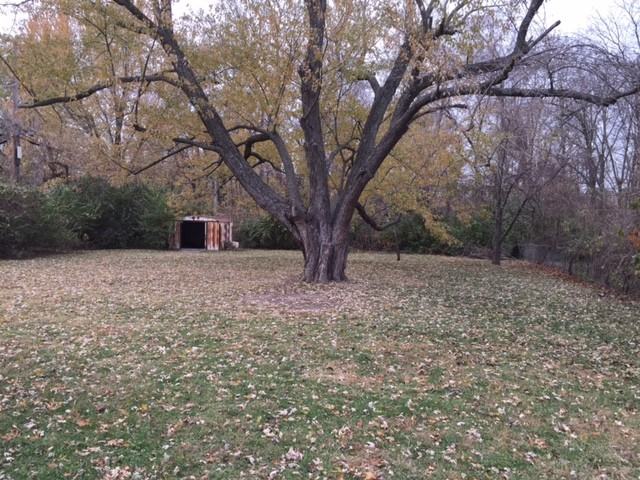 9130 Corrington Ave - Photo 2 of 5