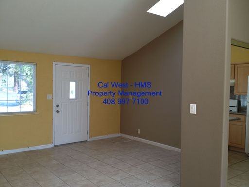 1222 Sandia Ave - Photo 3 of 14