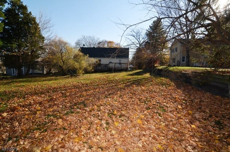 19 Fairview Ave - Photo 2 of 16