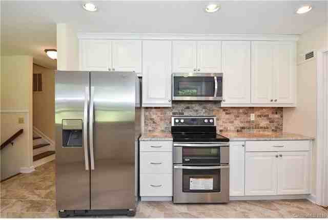 728 Wingrave Dr - Photo 2 of 24