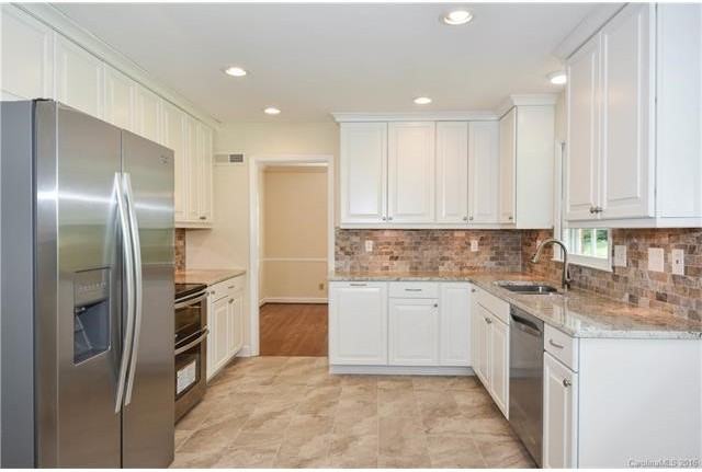 728 Wingrave Dr - Photo 3 of 24