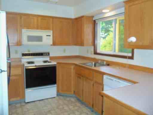 10007 SE 36th Ave - Photo 2 of 9