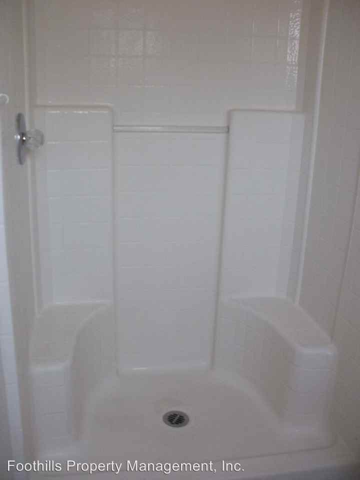 4435 Quail Hollow Rd - Photo 3 of 13