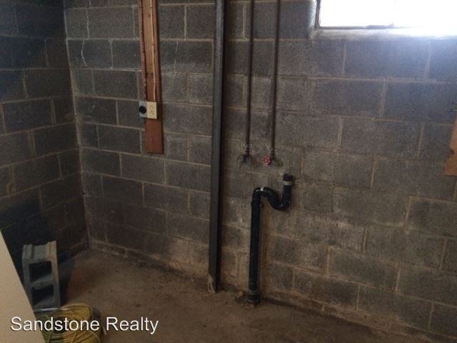 165 Jones St - Photo 3 of 29