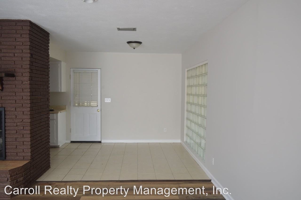 4949 Donalson Rd - Photo 3 of 11