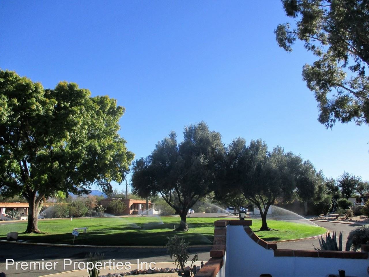 466 Paseo Madera - Photo 2 of 11