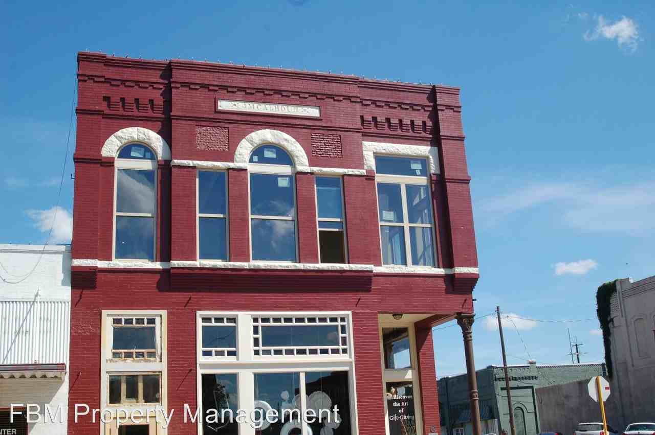 200 W. Knox Street - Photo 2 of 19