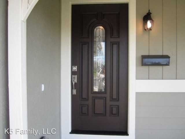 1307 Kentucky Dr - Photo 2 of 16