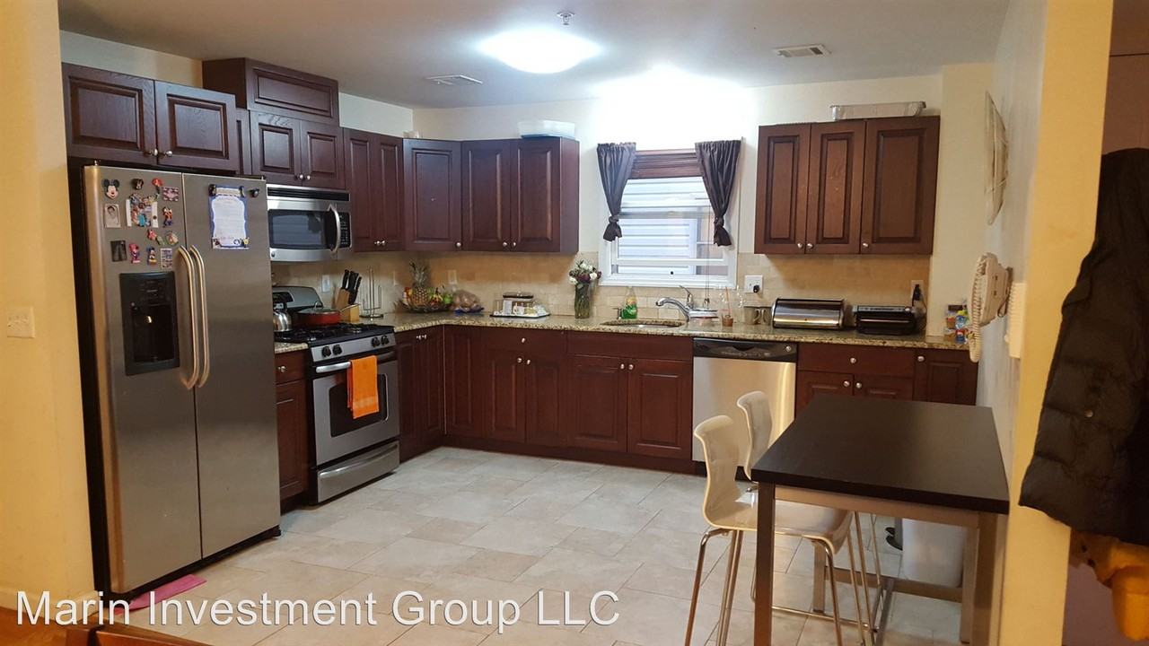 149 Clifford St - Photo 2 of 4