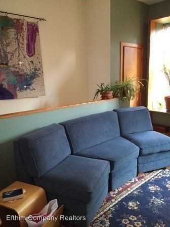 2305 Hickory St #B - Photo 3 of 6