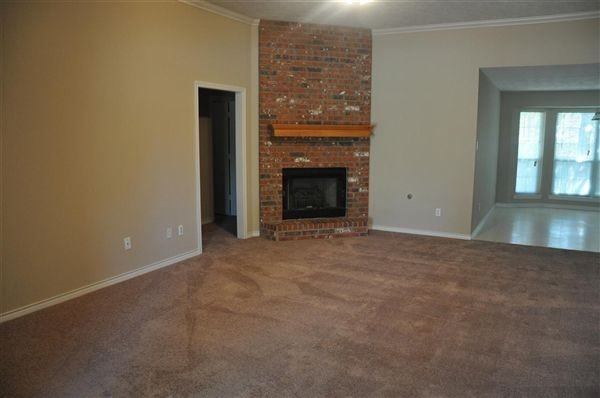 4408 Pembrook Ln - Photo 2 of 9