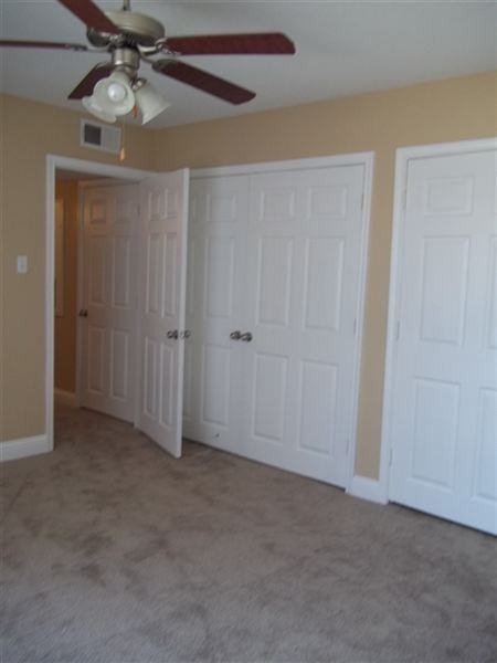 ASHTON PLACE APARTMENTS - Photo 2 of 8