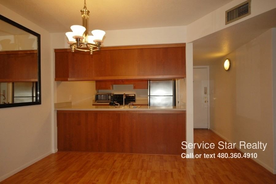 3039 N 38th St - Photo 2 of 11