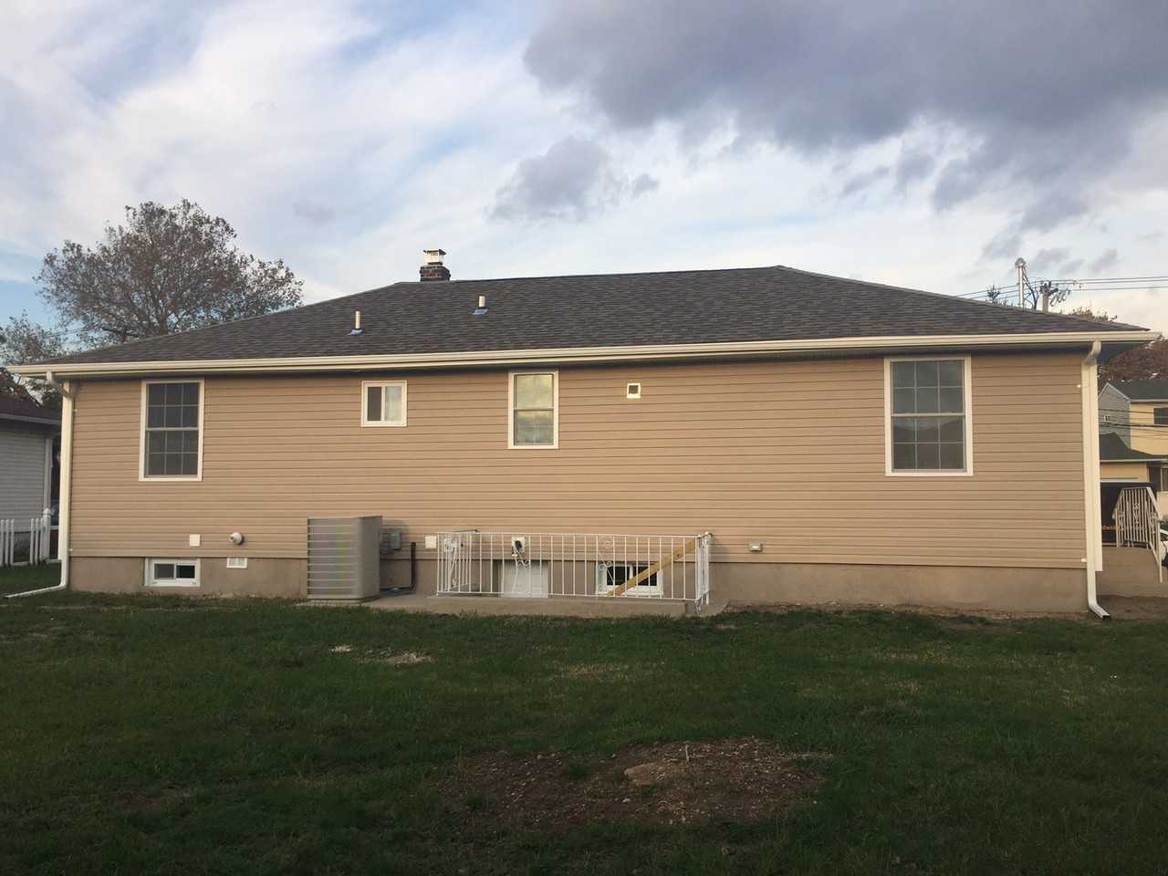 922 N Broome Ave - Photo 2 of 14