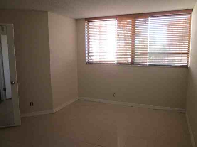 1850 N Congress Ave - Photo 3 of 12