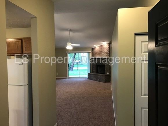 3215 Keystone Lakes Way - Photo 2 of 18