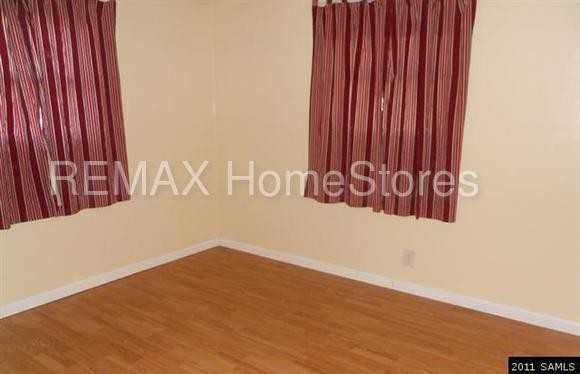 111 Yuma St - Photo 2 of 11