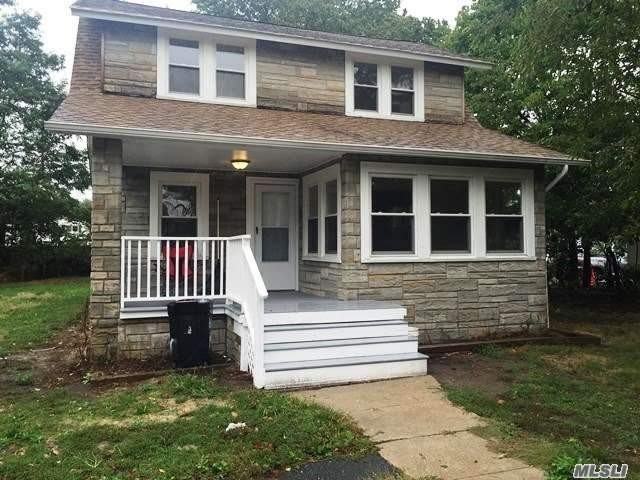 1616 Grundy Ave - Photo 2 of 6