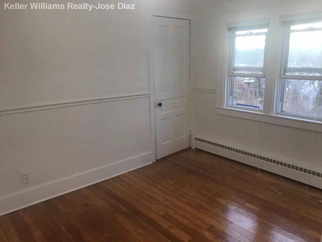 21a Lincoln St #2 - Photo 2 of 9