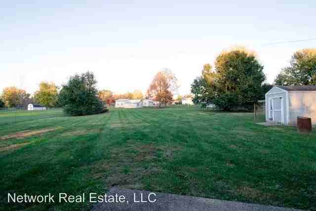 76 Grassland Ave - Photo 2 of 16