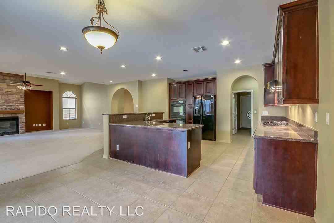 22422 N 37th Terrace - Photo 2 of 24