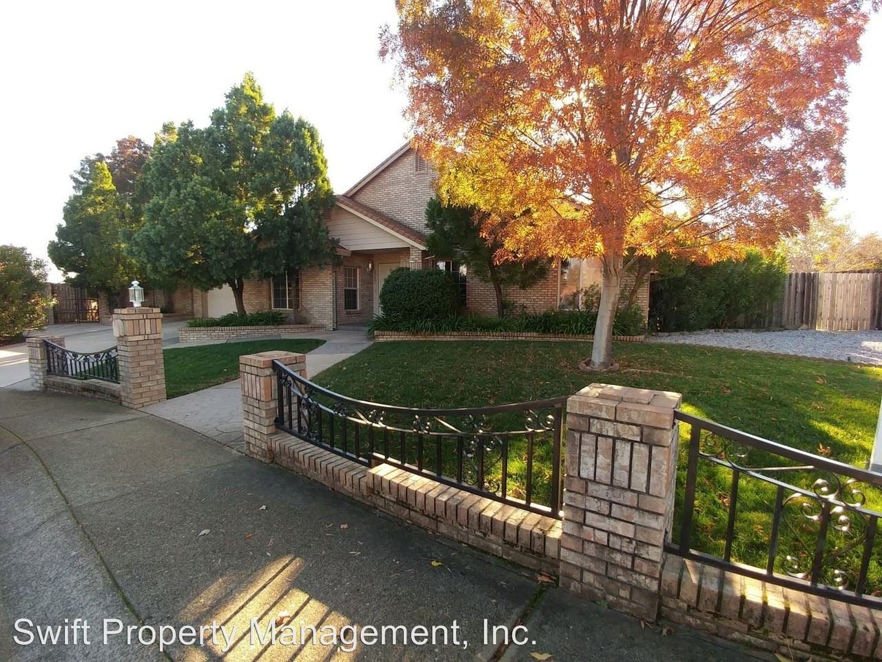 847 Cardiff Ct - Photo 2 of 29