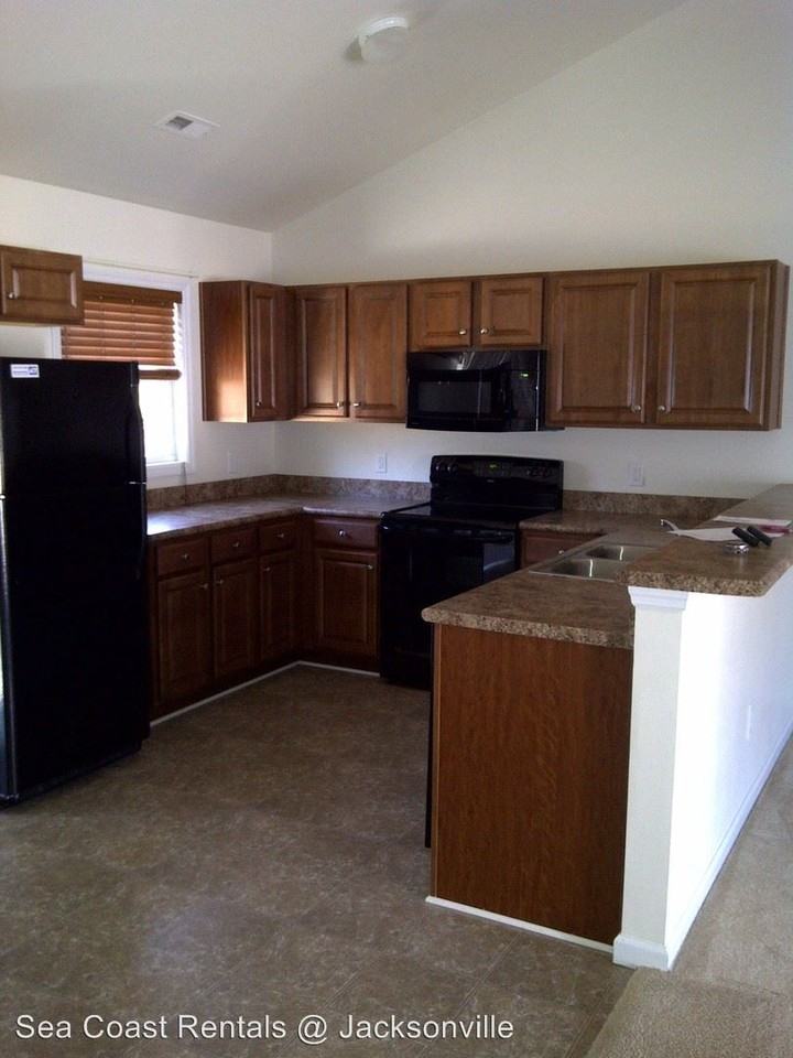 315 Snow Bell Ct - Photo 3 of 23