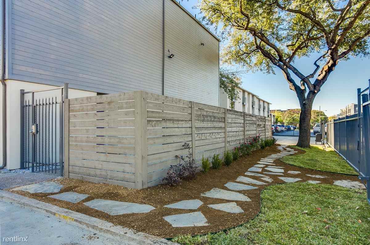 2902 Douglas - Photo 2 of 11