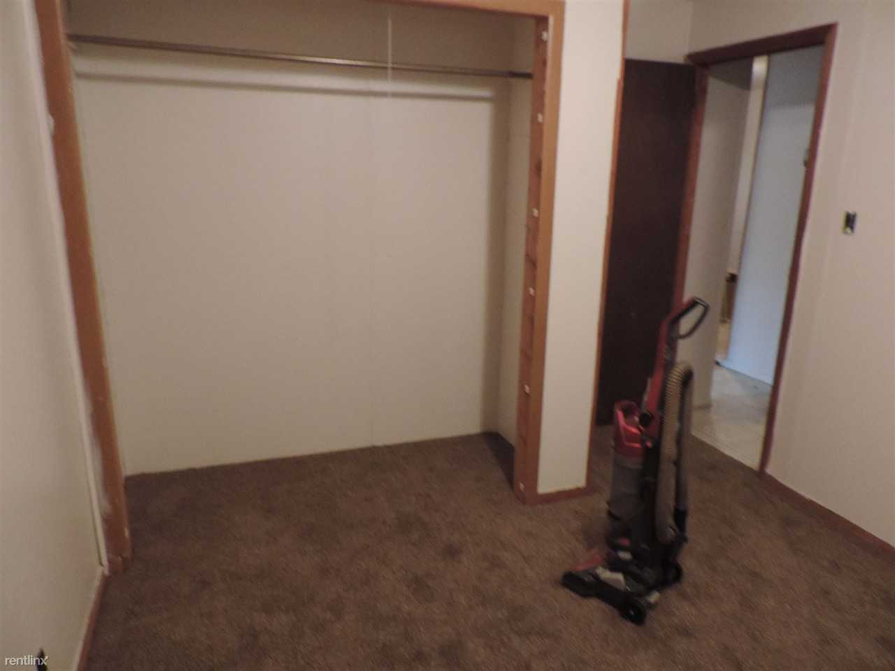 9080 W 525 N - Photo 2 of 5