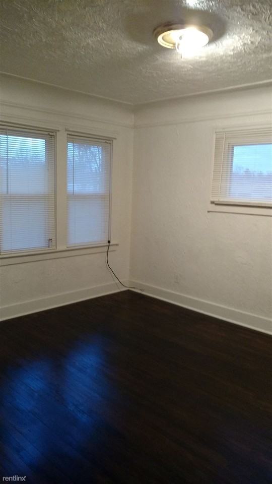 86 S Francis St - Photo 3 of 8